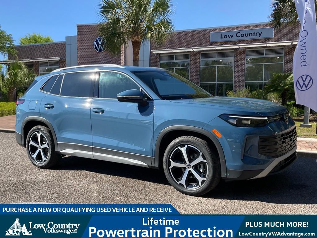 2026 Volkswagen Tiguan SE's photo