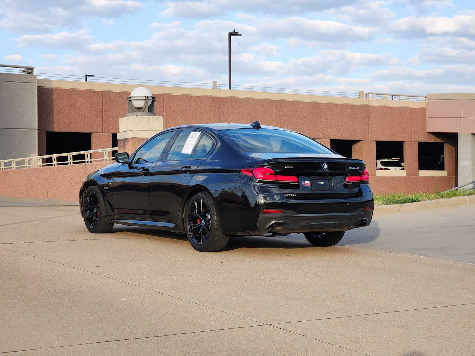 2023 Bmw 530e xDrive photo 3