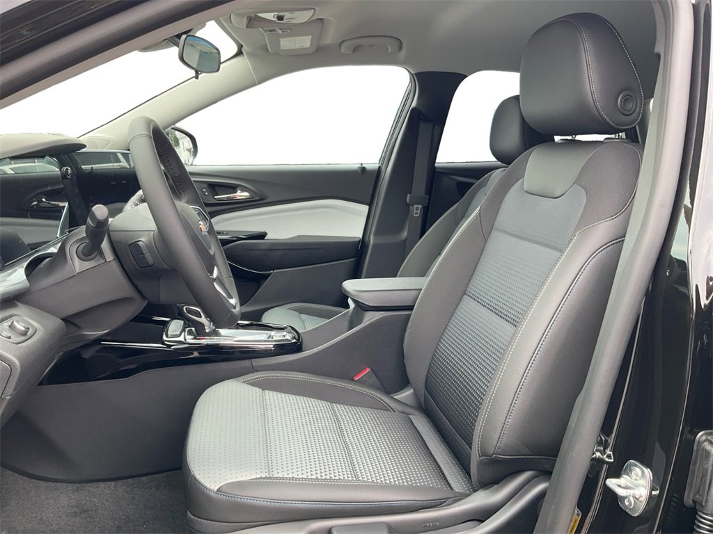 2026 Chevrolet Trax LT photo 19