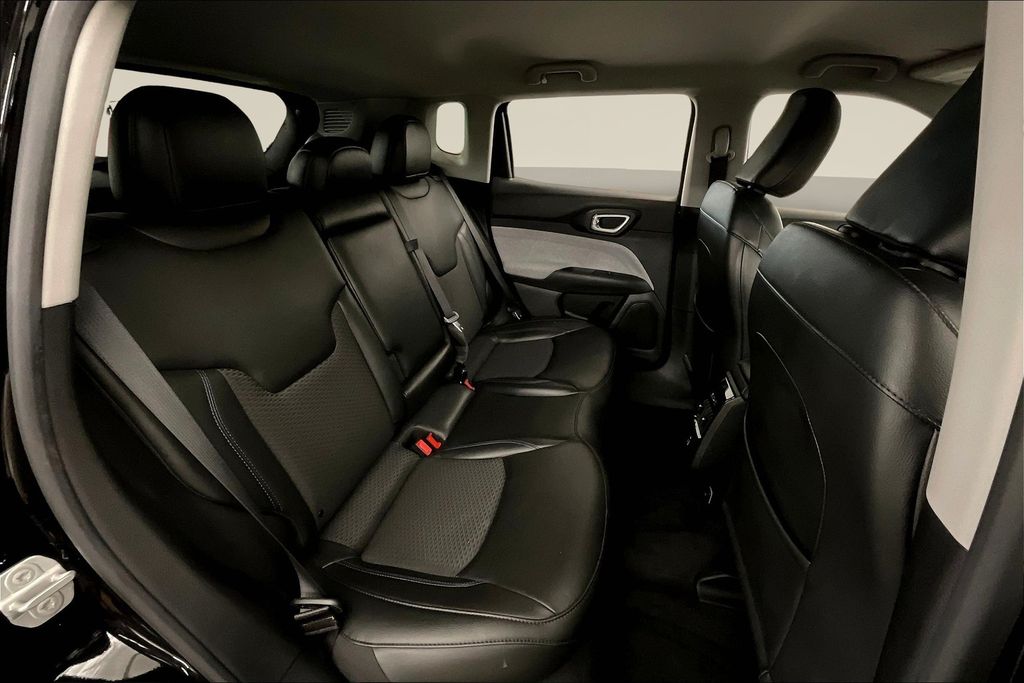 2022 Jeep Compass Latitude photo 26