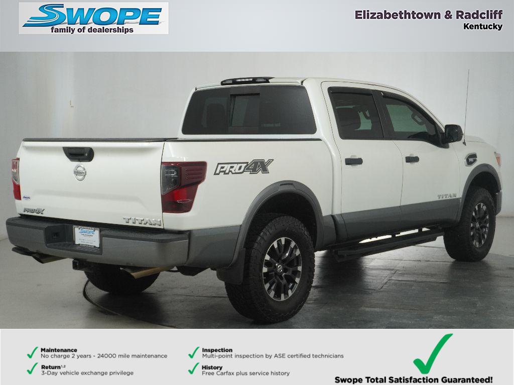 2017 Nissan Titan PRO-4X photo 3