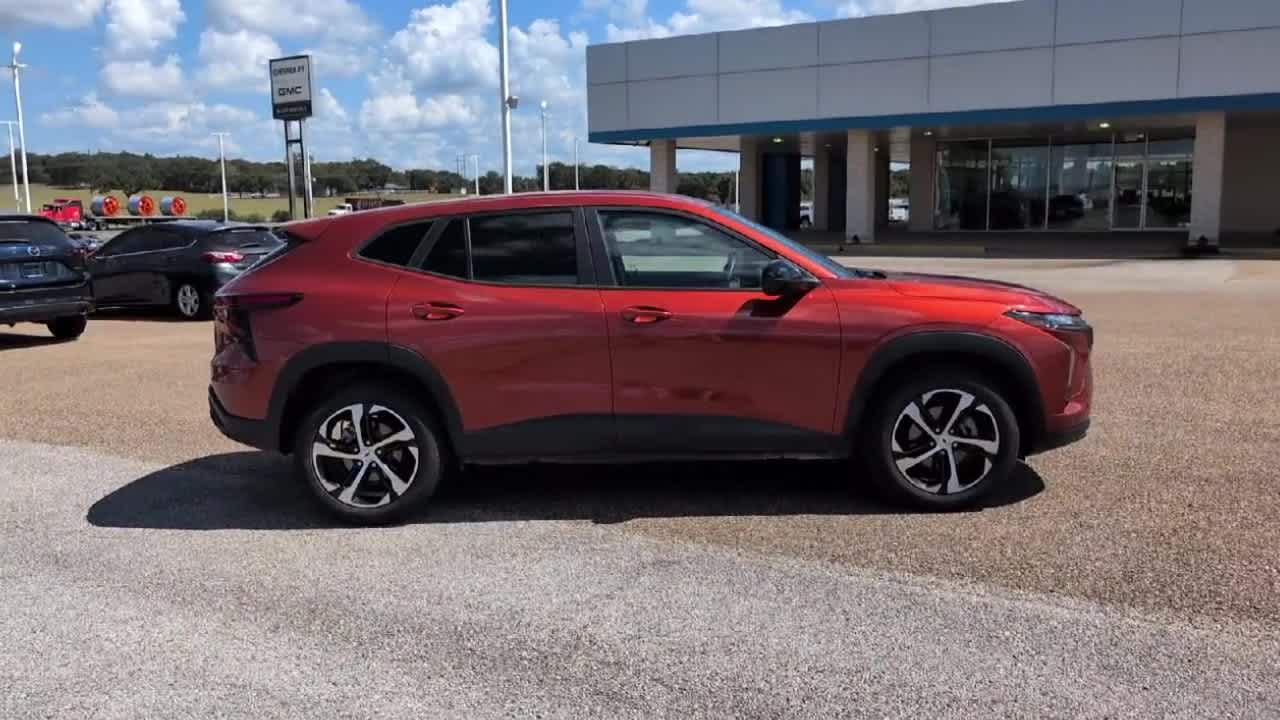 2024 Chevrolet Trax photo 10