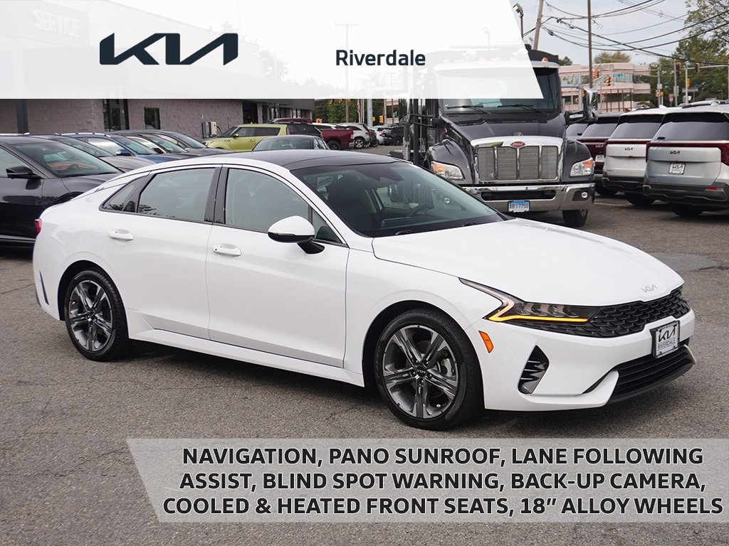 2023 Kia K5 EX's photo