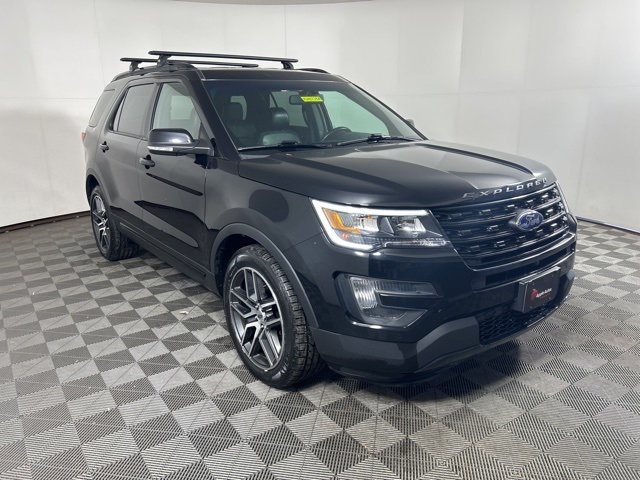 2016 Ford Explorer Sport's photo