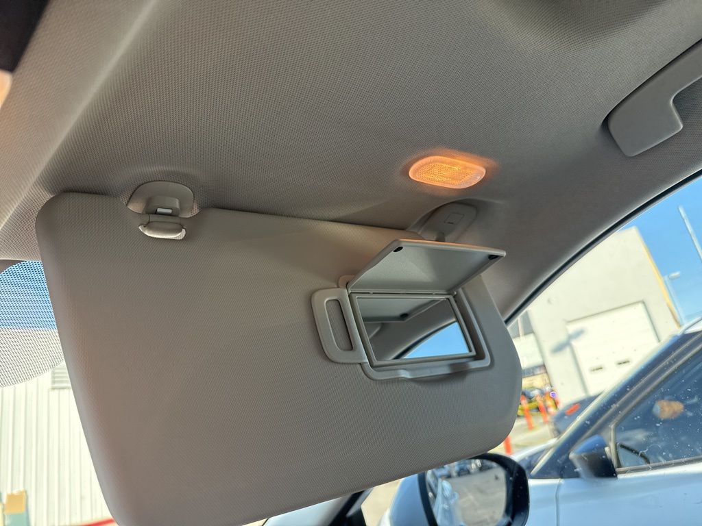 2024 Nissan Rogue SV photo 3