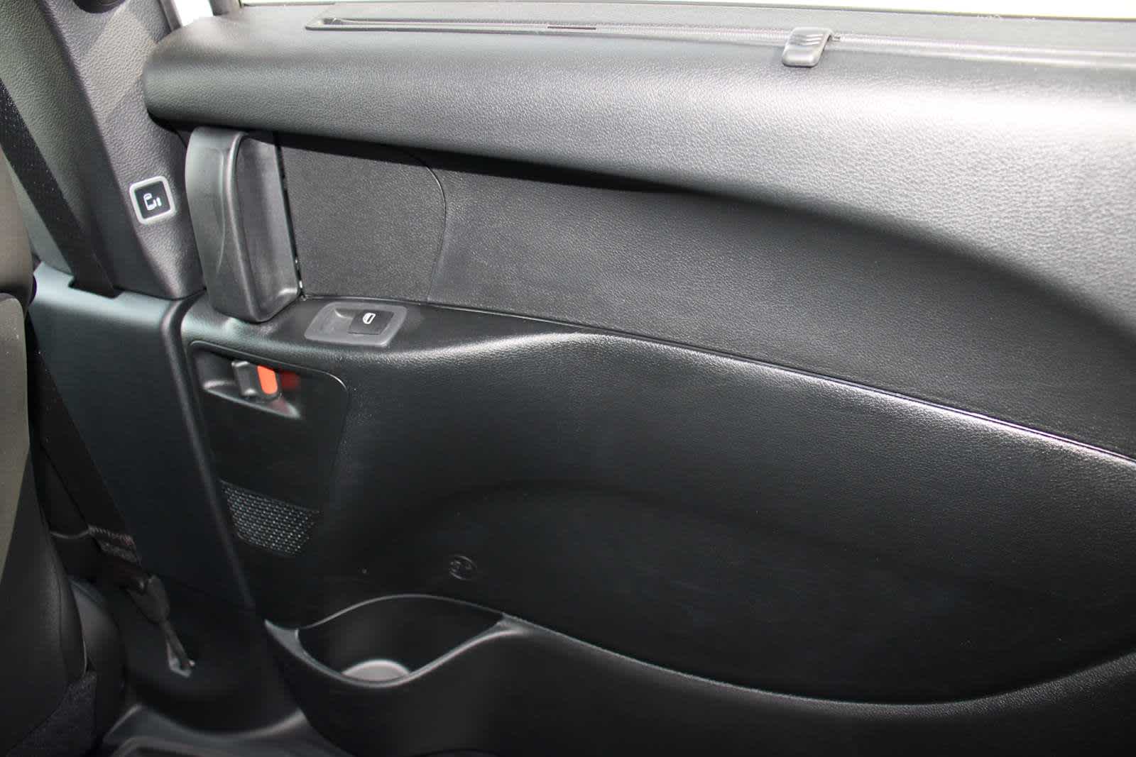 2025 Chrysler Voyager LX photo 41