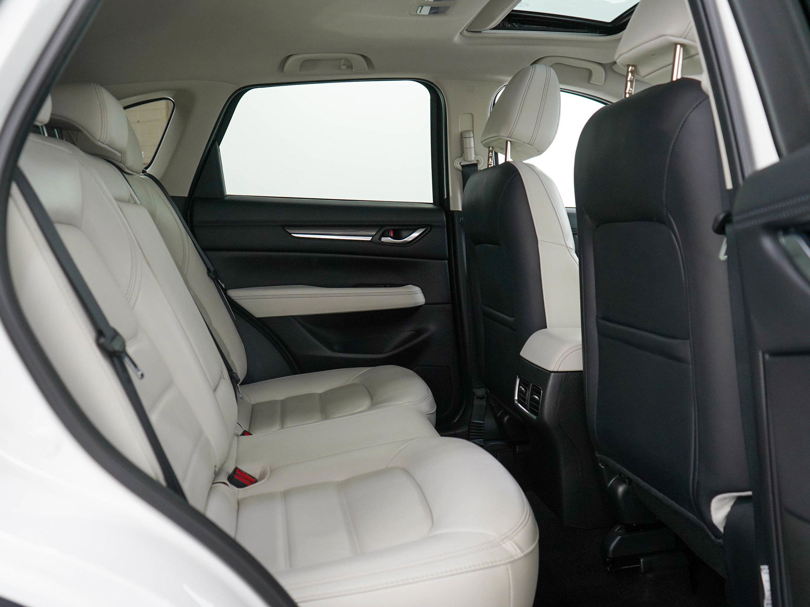 2022 Mazda CX-5 2.5 Premium Plus photo 10