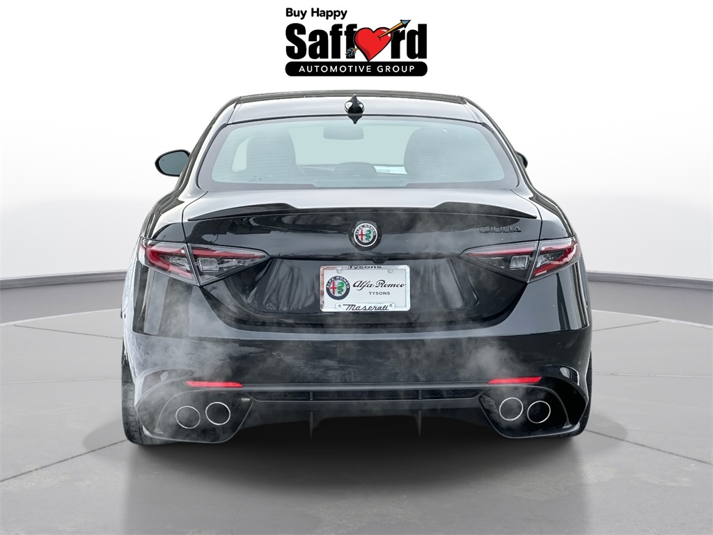 2024 Alfa Romeo Giulia Quadrifoglio photo 7