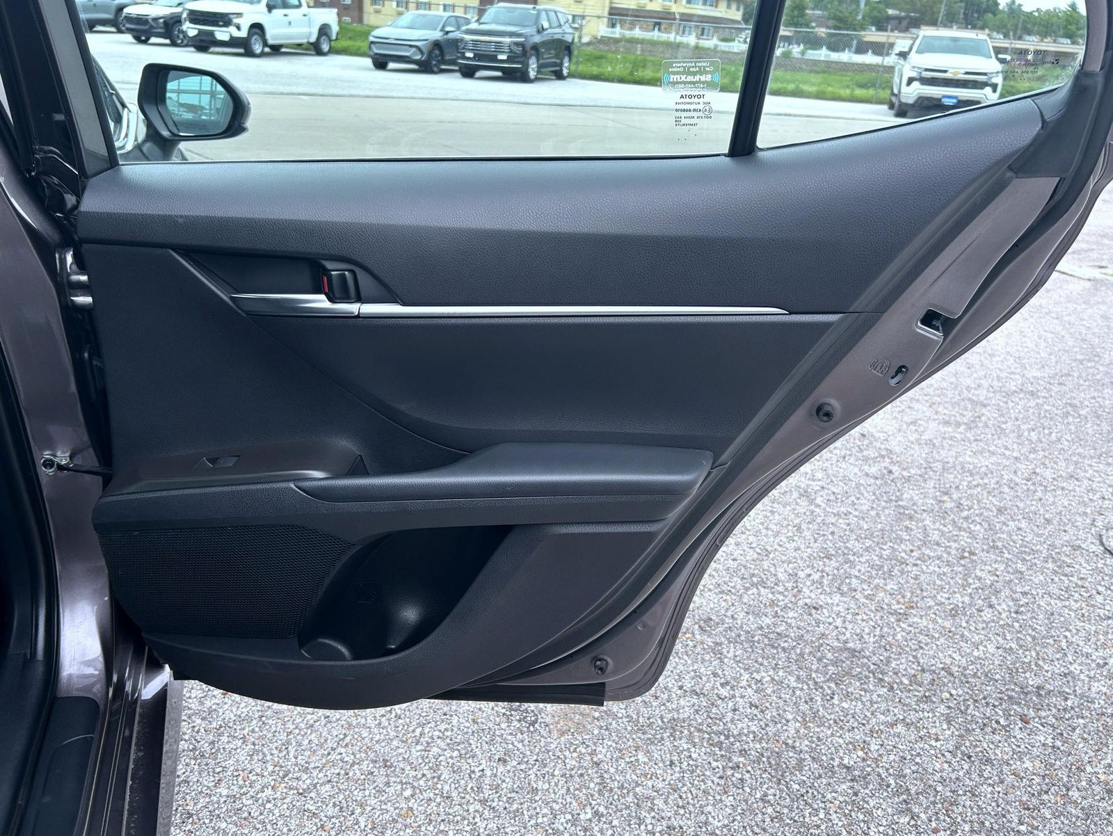 2022 Toyota Camry Hybrid LE photo 14
