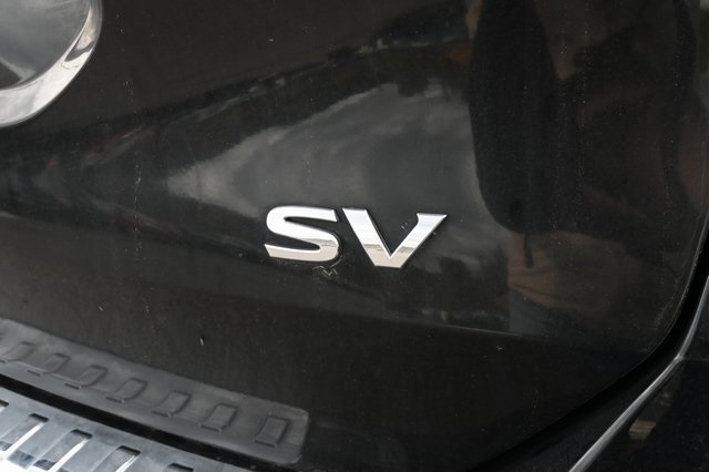 2018 Nissan Rogue SV photo 5