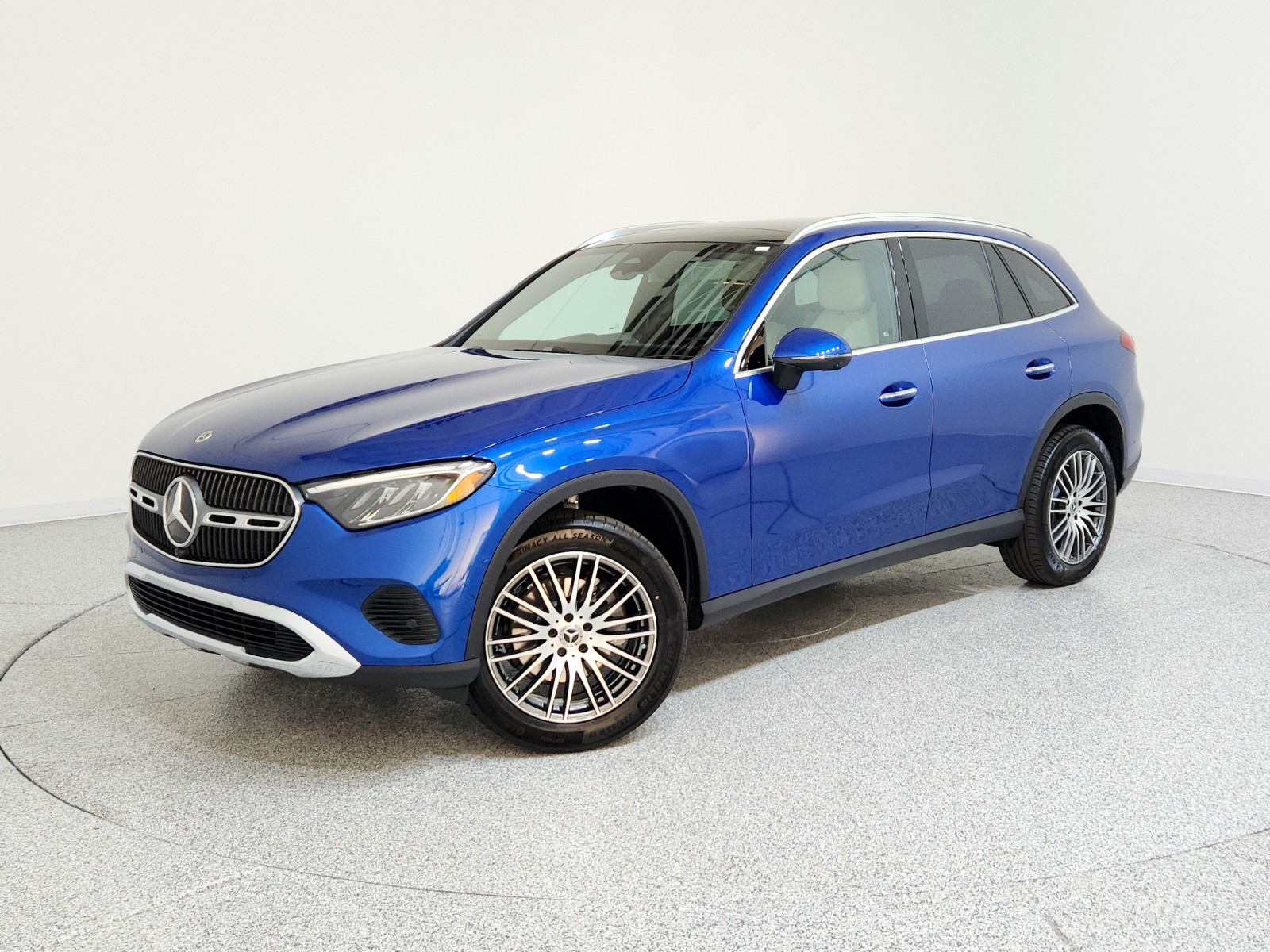 2026 Mercedes-Benz GLC