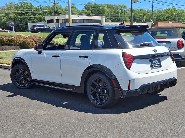 2025 Mini Cooper 4 Door Hardtop Iconic photo 5