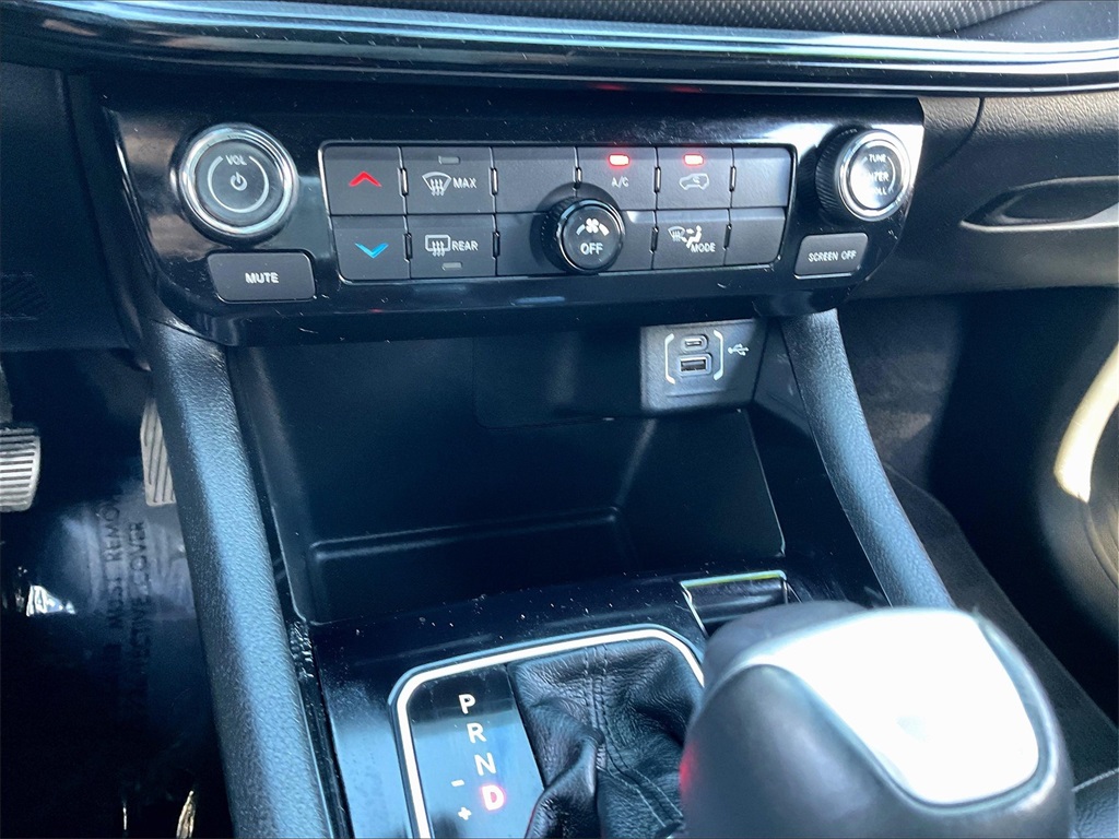 2023 Jeep Compass Altitude photo 23