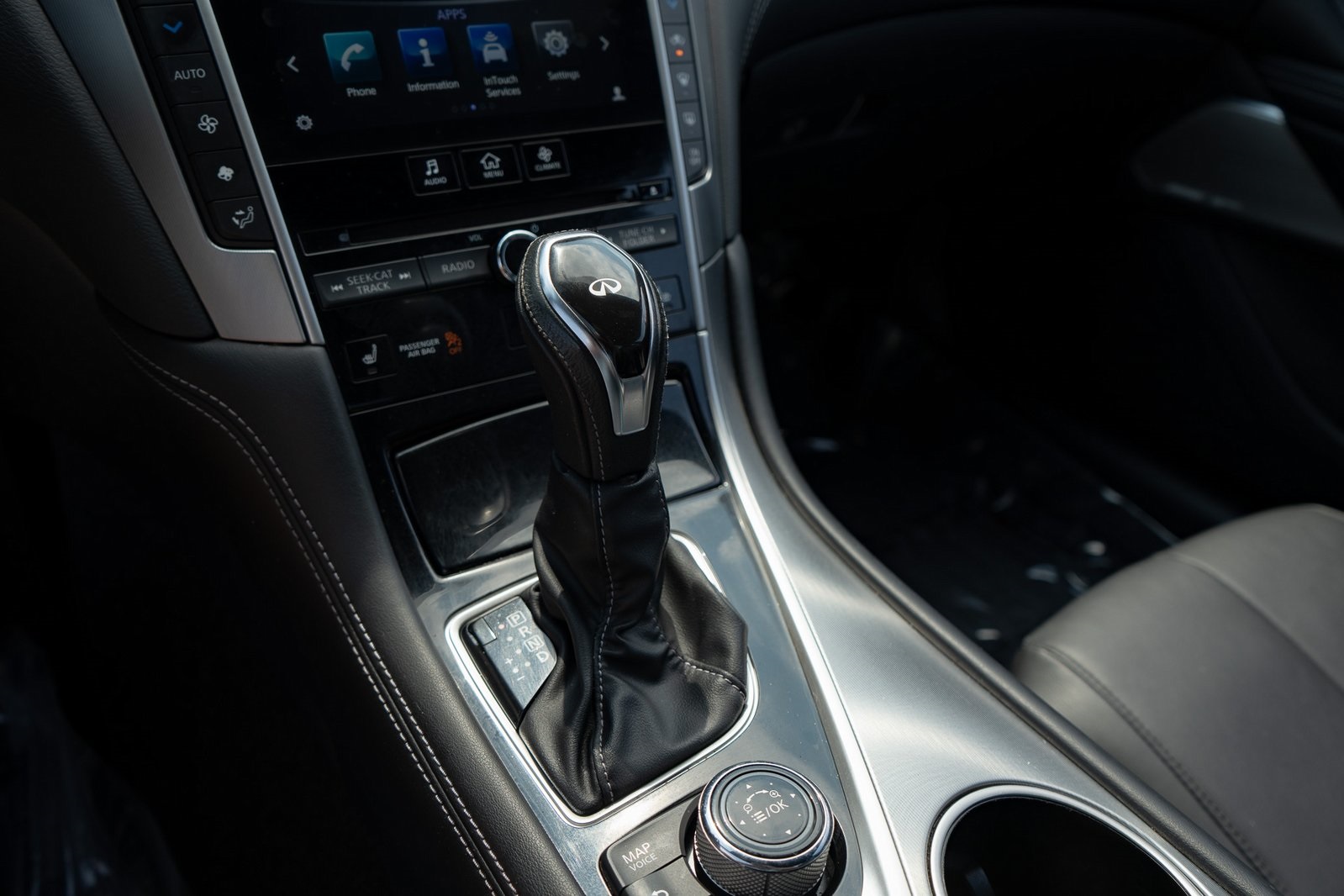 2018 Infiniti Q60 3.0t Luxe photo 22