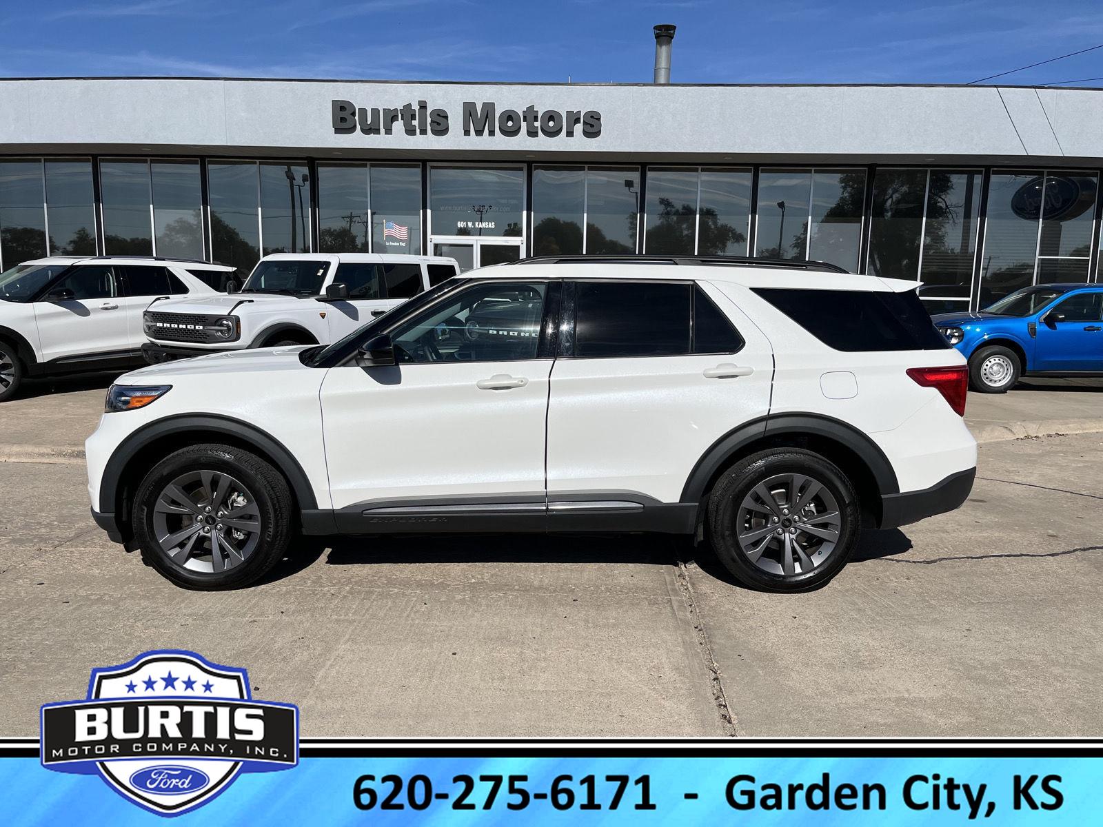 2023 Ford Explorer XLT's photo