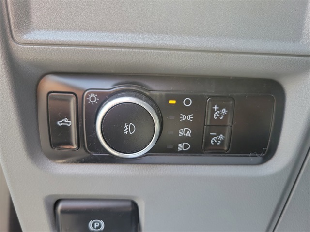 2023 Ford F-150 XLT photo 13