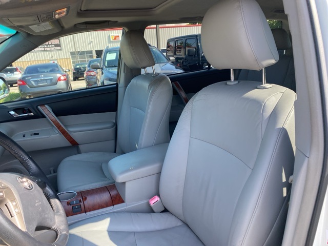 2008 Toyota Highlander Limited photo 8