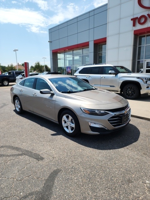 2022 Chevrolet Malibu 1LT photo 4