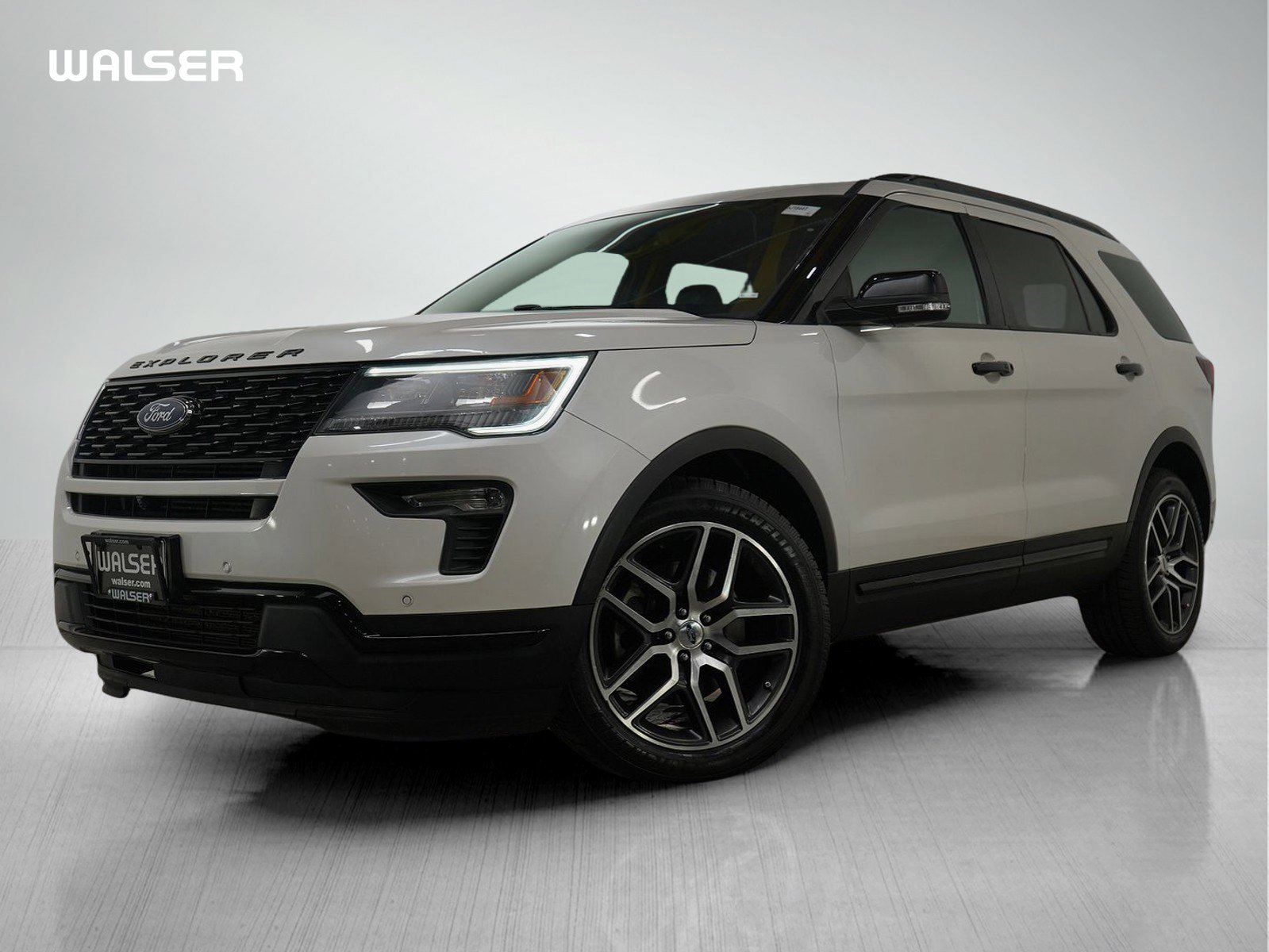 2018 Ford Explorer Sport's photo