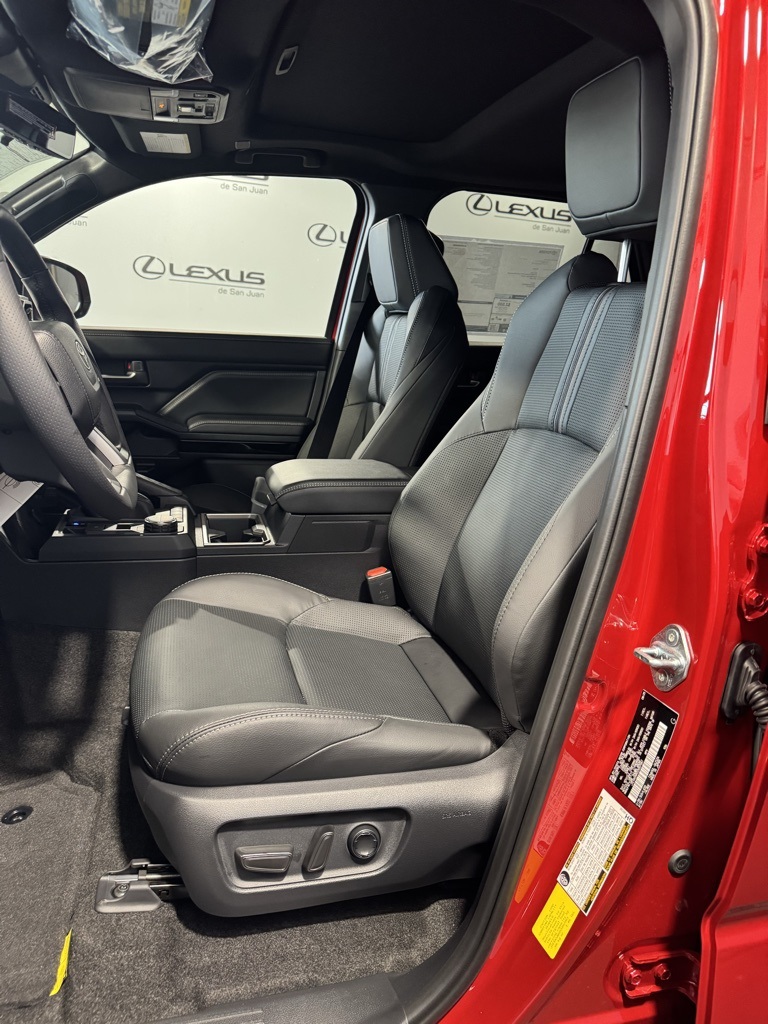 2025 Toyota 4Runner photo 36