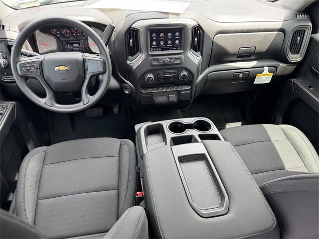 2025 Chevrolet Silverado 1500 Custom photo 13