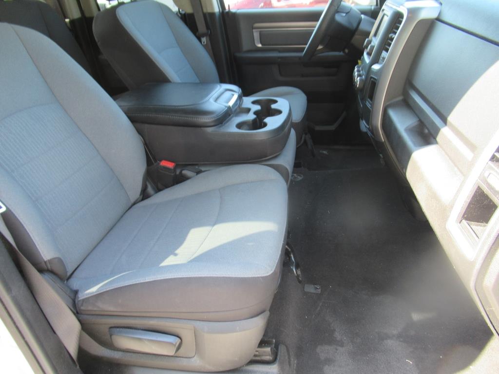 2024 Ram 1500 Classic SLT photo 12