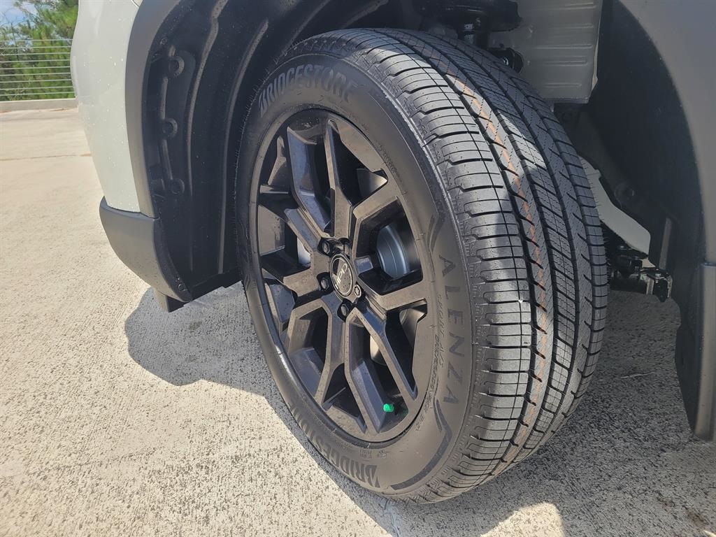 2025 Honda Pilot Touring photo 7