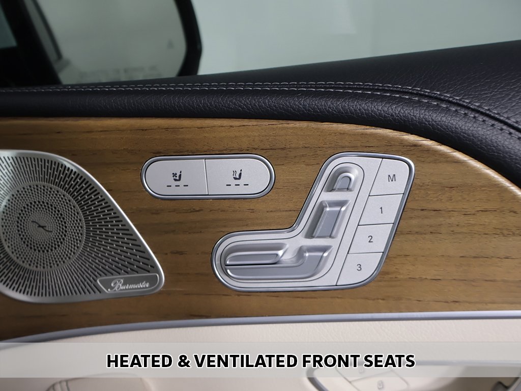 2023 Mercedes Benz GLS 450 4MATIC photo 2