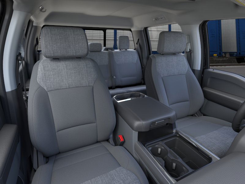2026 Ford F-350 XLT photo 5
