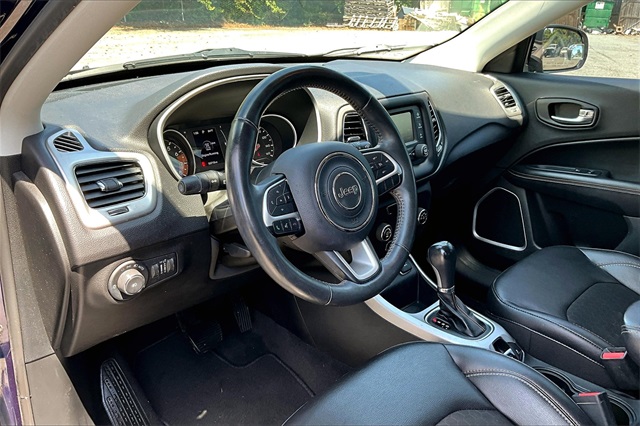 2018 Jeep Compass Latitude photo 16