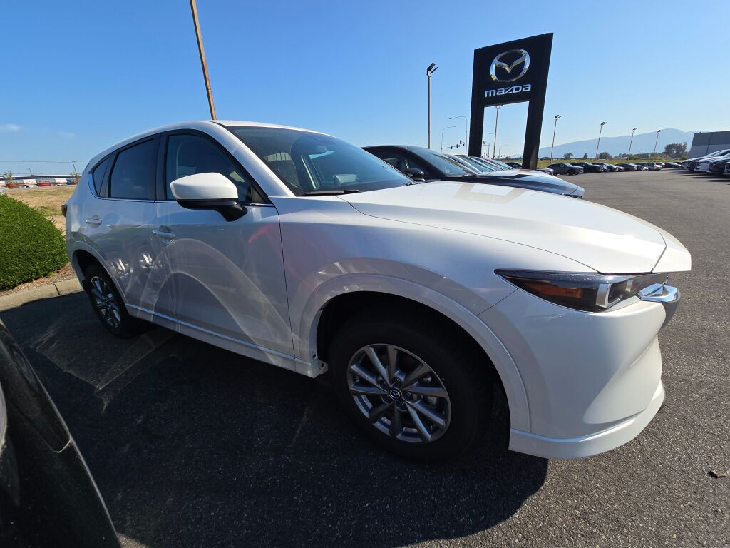 2025 Mazda CX-5 2.5 S Preferred photo 4