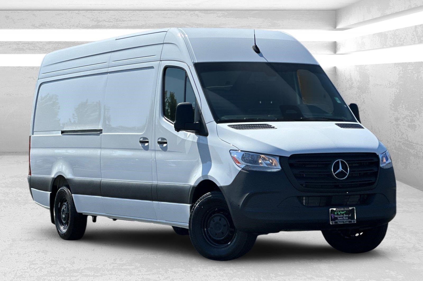 2025 Mercedes-Benz Sprinter Cargo Van Base's photo