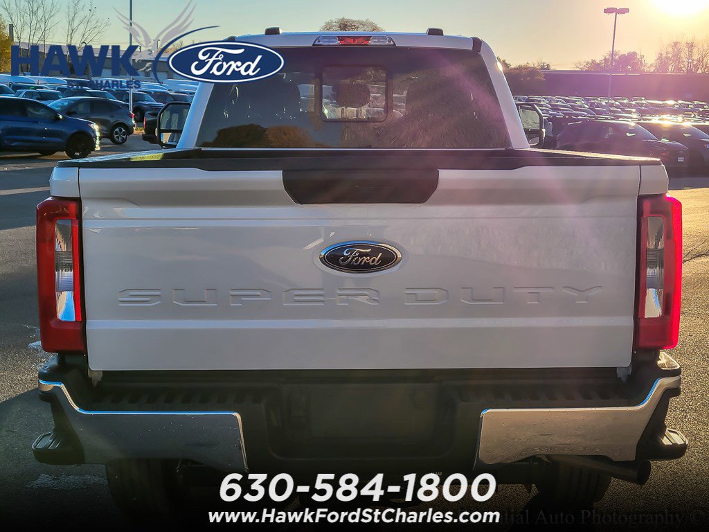 2025 FORD F-350 - Image 4