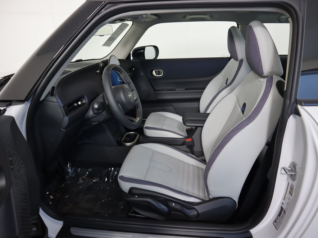 2025 Mini Cooper 2 Door Hardtop Signature photo 21