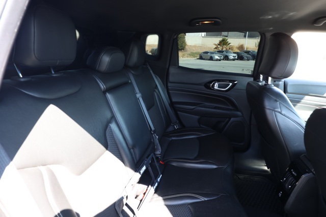 2023 Jeep Compass Altitude photo 17