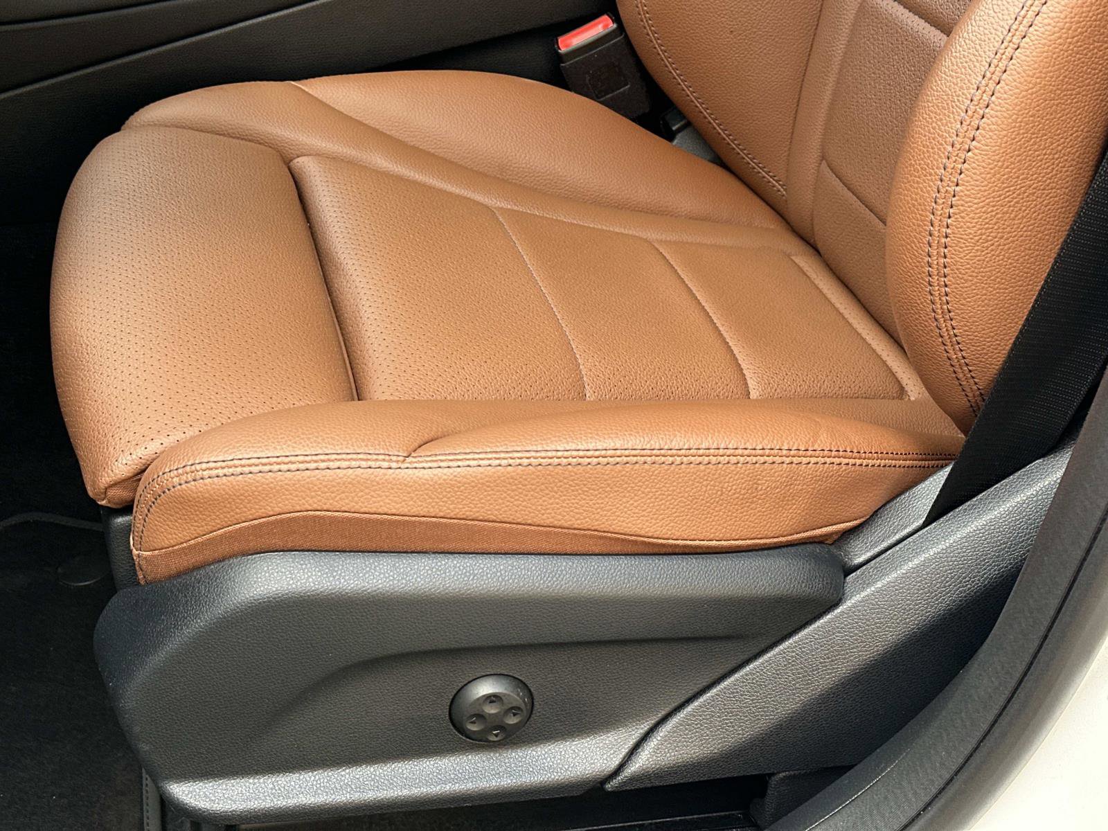2022 Mercedes Benz GLC 300 4MATIC photo 16