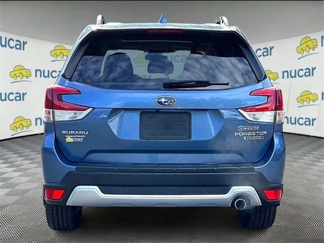 2020 Subaru Forester Touring photo 4