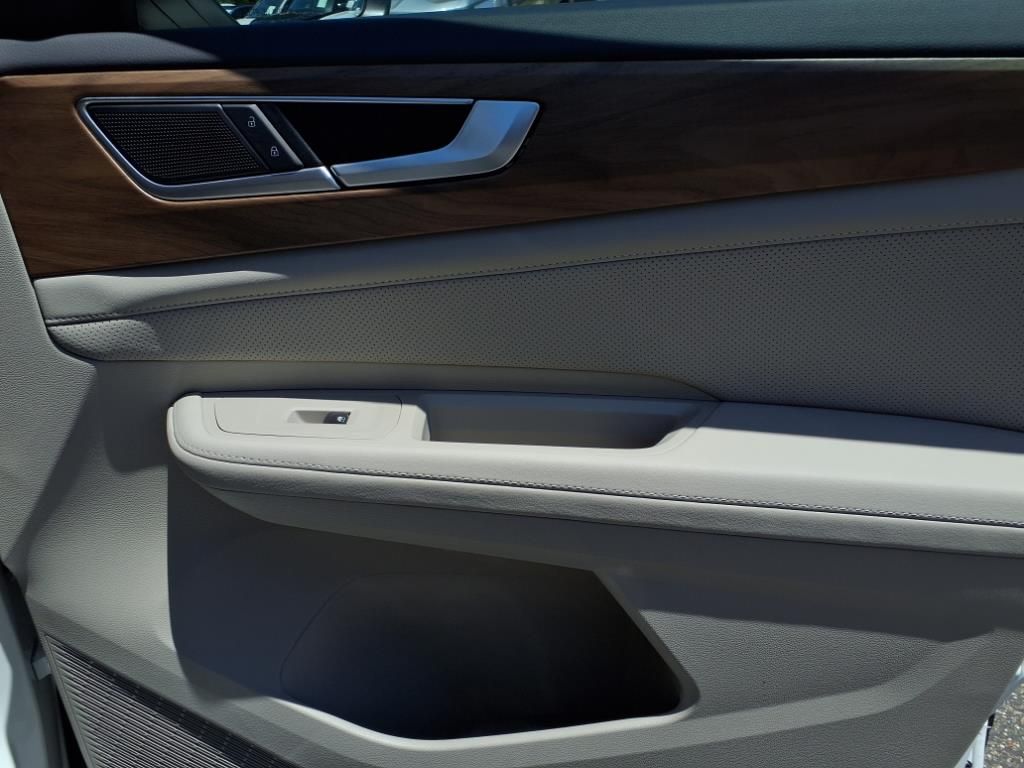 2025 Volkswagen Atlas SE photo 23