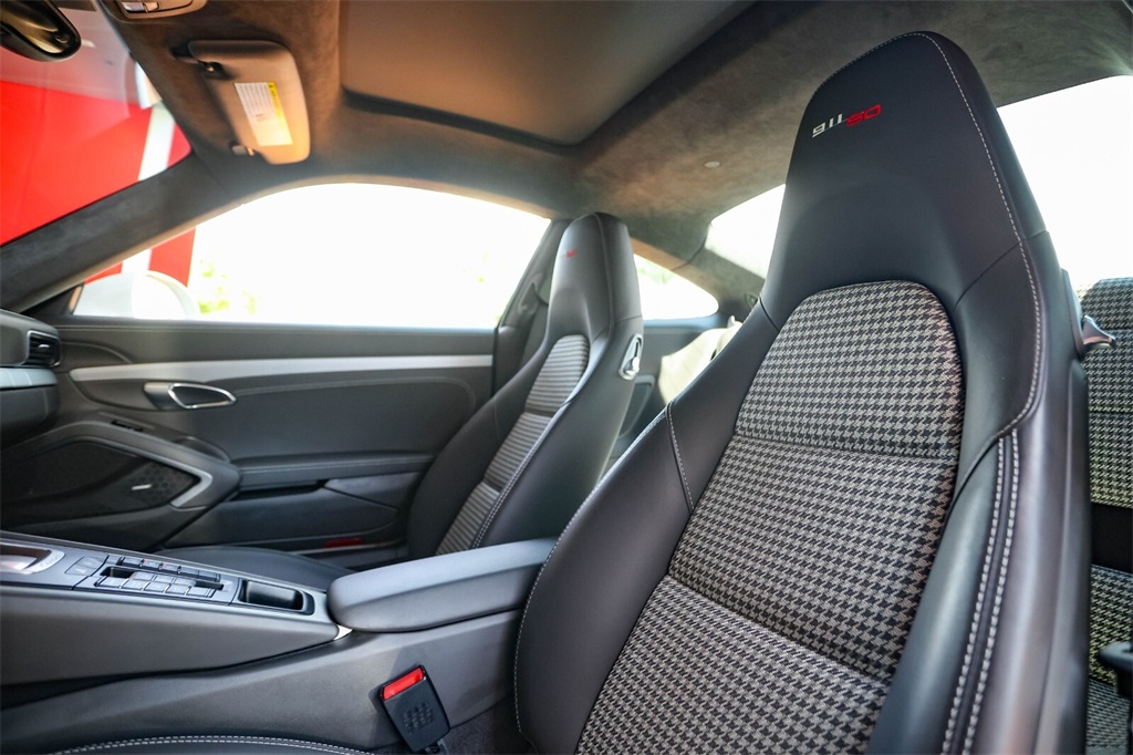 2014 Porsche 911 Anniversary Edition photo 36