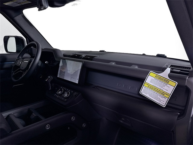 2025 Land Rover Defender 110 X-Dynamic SE photo 25