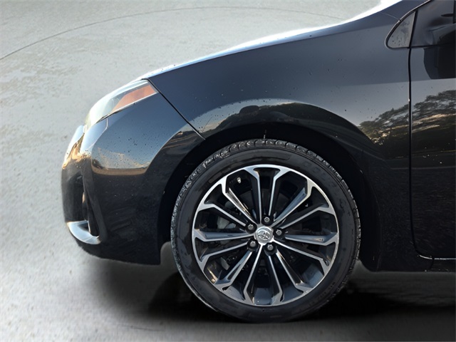 2014 Toyota Corolla Plus photo 14