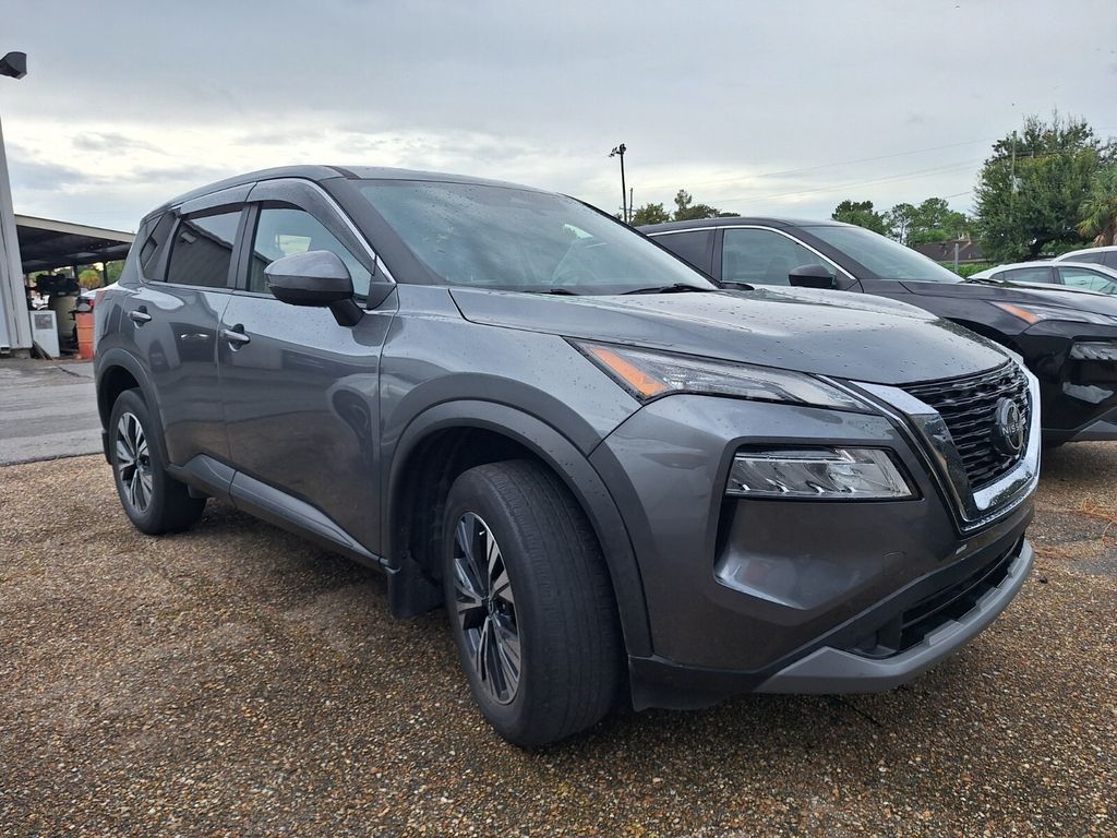 2023 Nissan Rogue SV photo 3