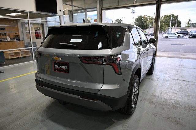 2026 Chevrolet Equinox LT photo 4