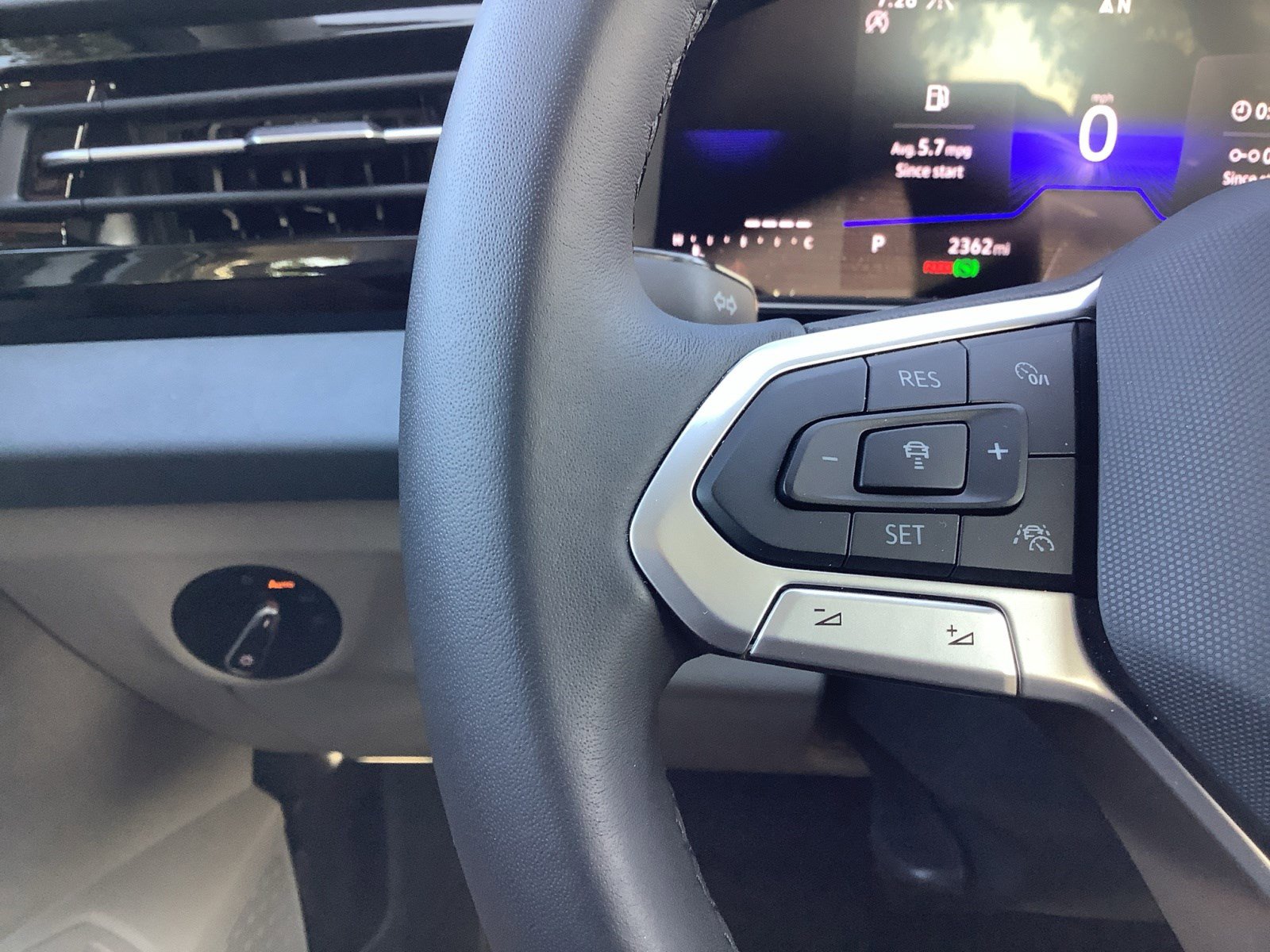 2025 Volkswagen Jetta SE photo 25