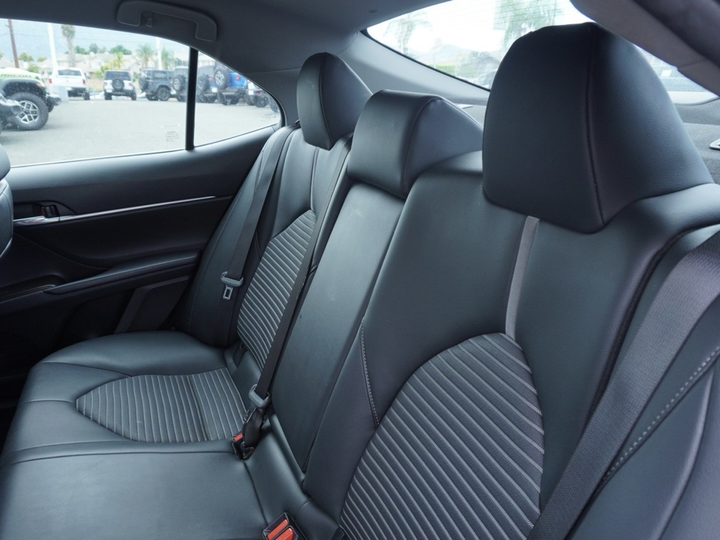 2023 Toyota Camry SE photo 17