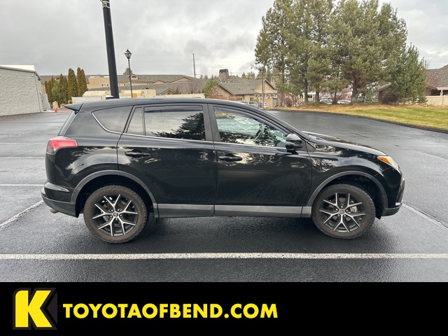 2016 Toyota RAV4 SE's photo