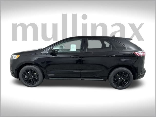 2024 Ford Edge SE photo 2