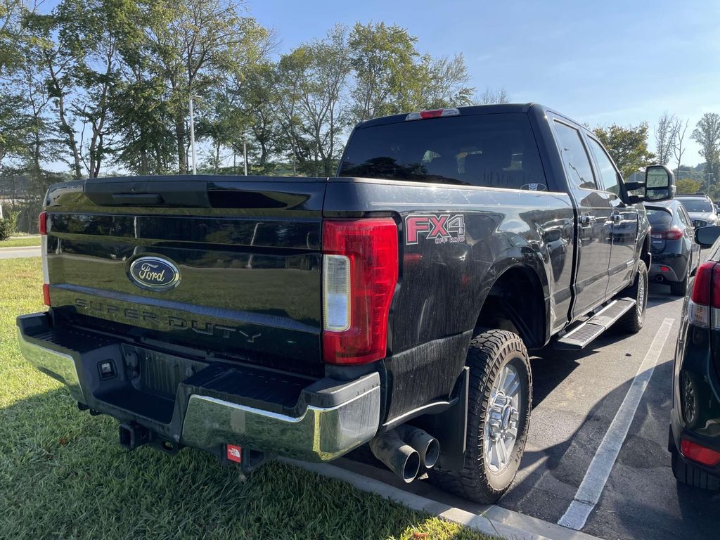 2019 Ford F-250 XLT photo 4