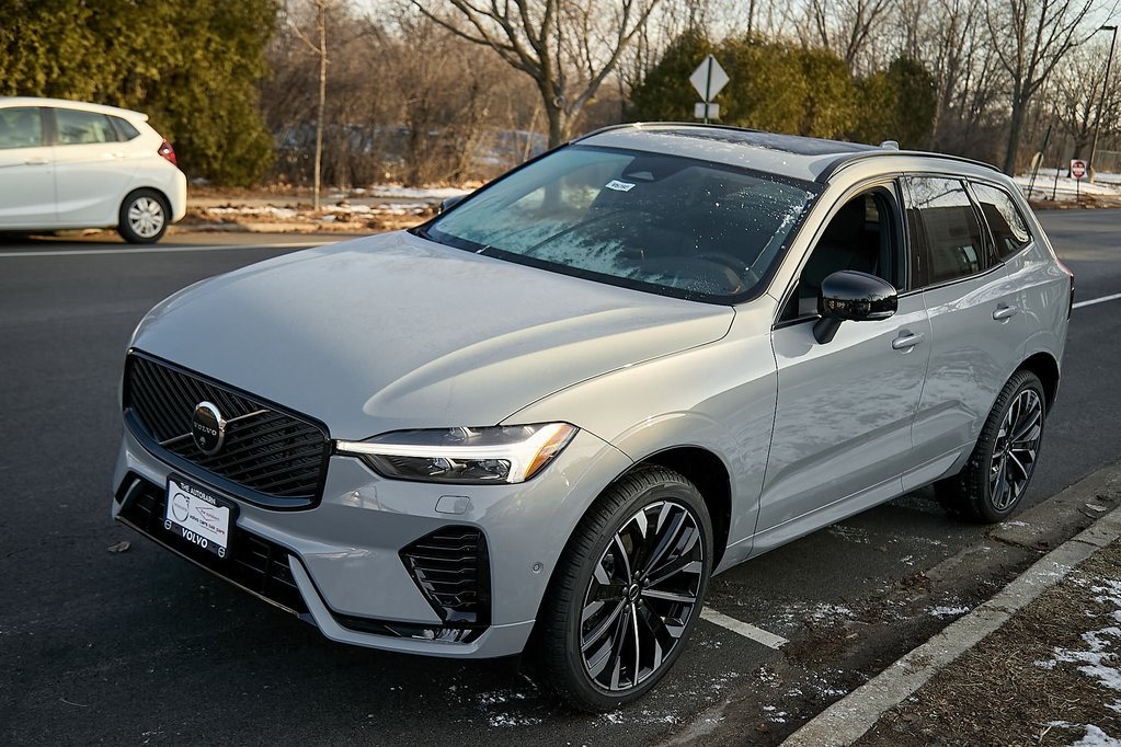 2026 VOLVO XC60 - Image 6