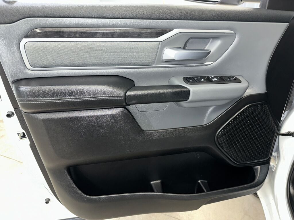 2022 Ram 1500 Big Horn photo 3